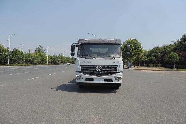 東風(fēng)D3，15方灑水車