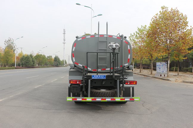 東風(fēng)天錦6驅(qū)15方灑水車