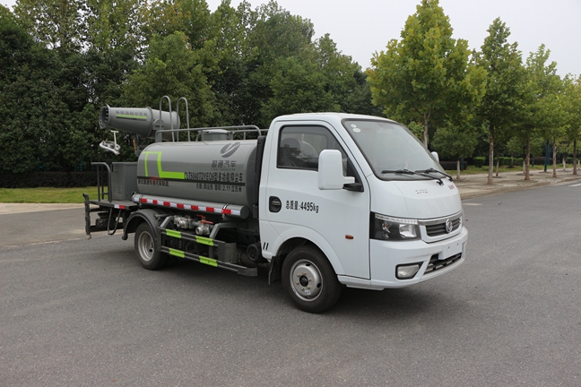 東風(fēng)途逸2方抑塵車(chē)