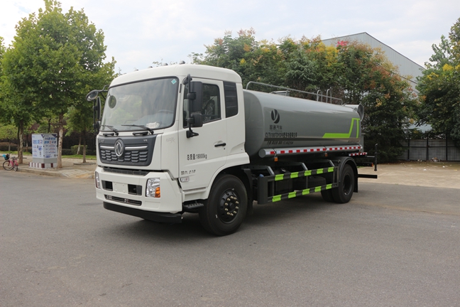 東風(fēng)天錦15噸抑塵車(chē)