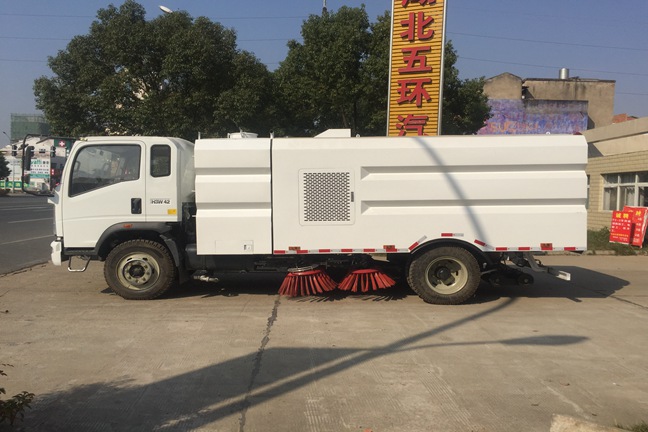 重汽出口洗掃車