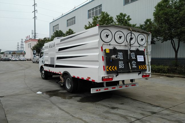 大多利卡吸塵白黑