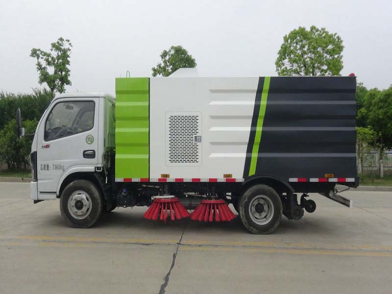 國(guó)六小多利卡掃路車