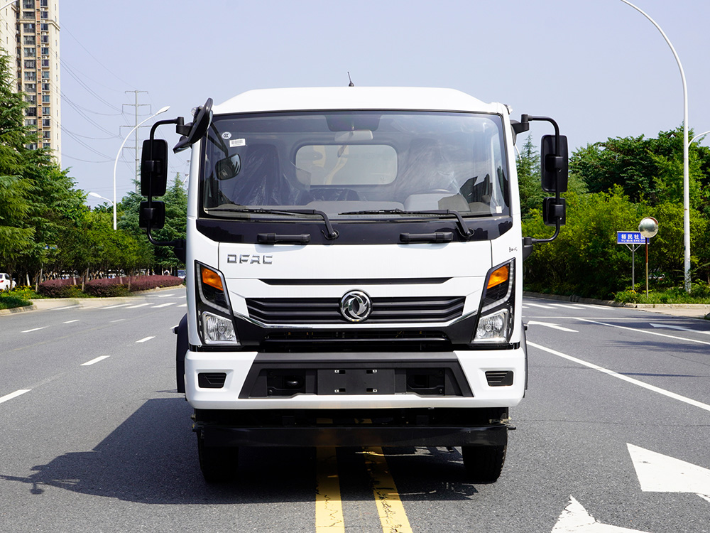 CLT5120GSSEQ6型灑水車 東風T17