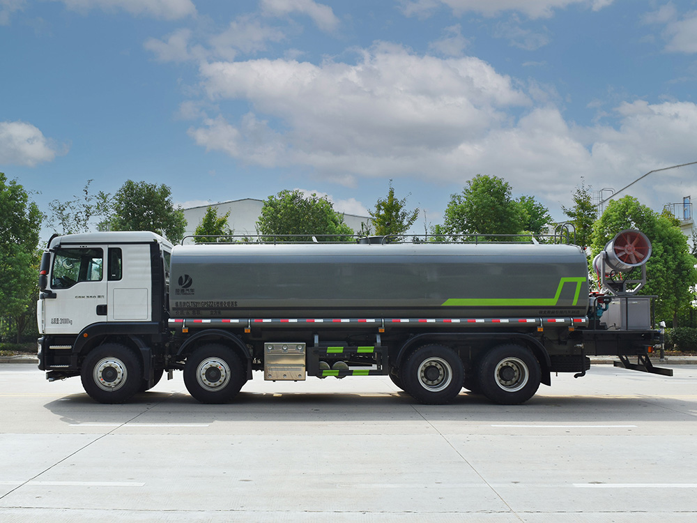 CLT5311GPSZZ6型綠色噴灑車 汕德卡