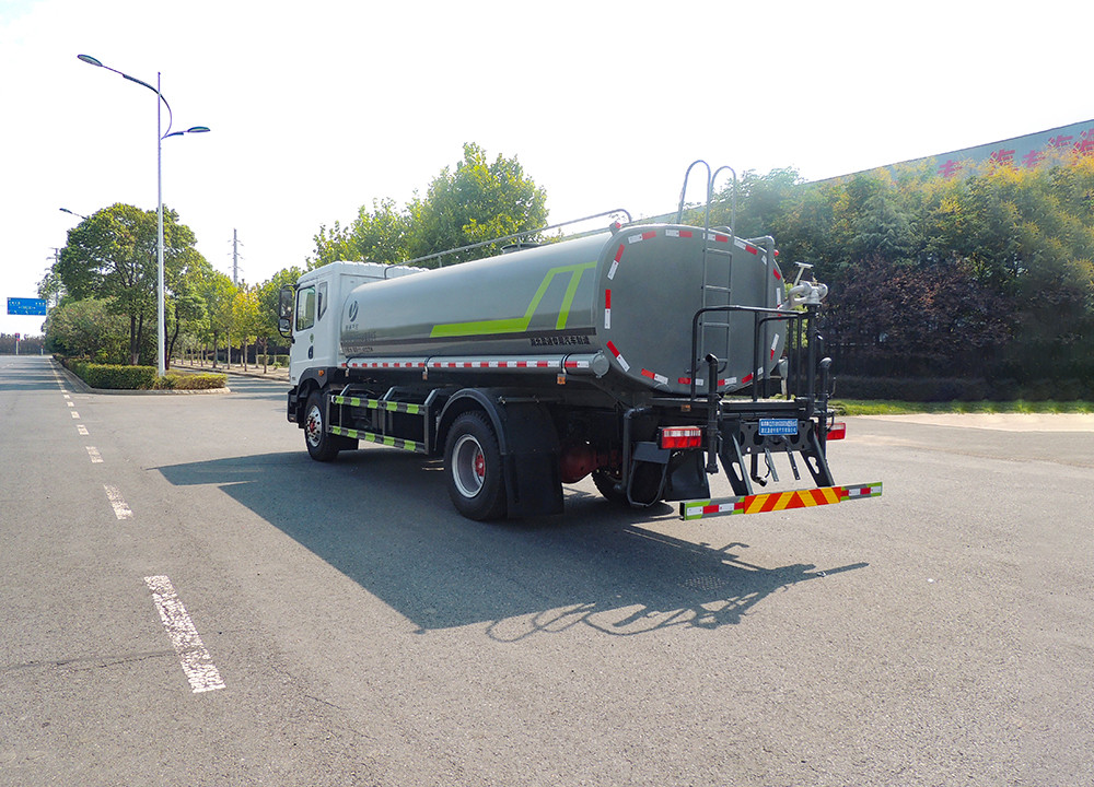 CLT5181GSSEQ6型灑水車